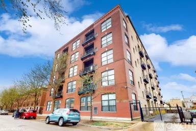 Main picture of 1820 N Spaulding Ave