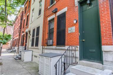 Main picture of 3922 Pine St