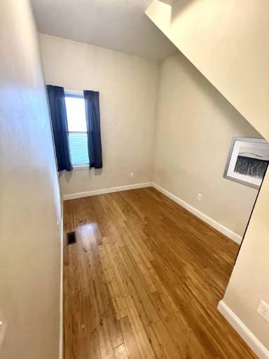 Main picture of 45 Orleans St