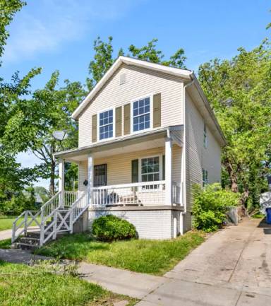 Main picture of 687 E 126th St