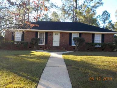 Main picture of 2802 Reeves Ln