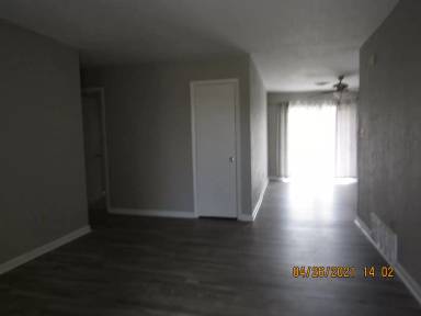 Main picture of 4820 NW Hoover Ave