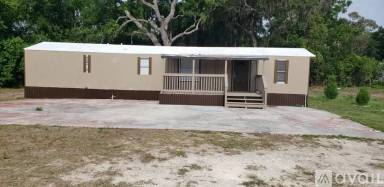 Main picture of 17038 Meridian Blvd