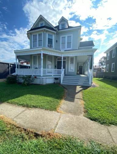 Main picture of 2921 Hanes Ave