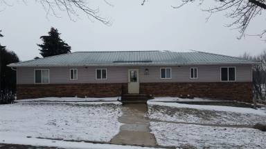 Main picture of 335 9th Street, Howard Lake - 4