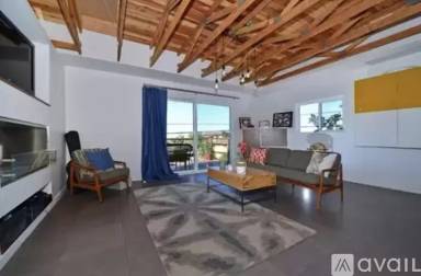 Main picture of 3425 Chicago St