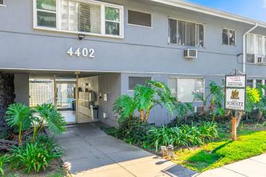 Main picture of 4402 Los Feliz Blvd