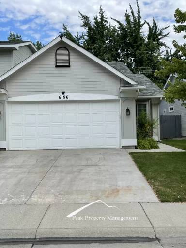 Main picture of 6196 W Villa Park St