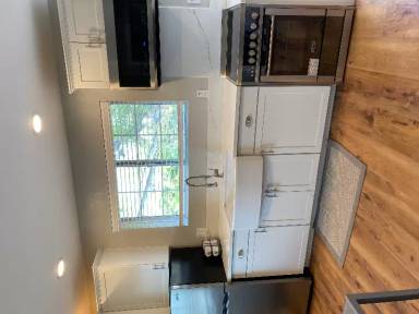 Main picture of 2200 Chestnut Ave