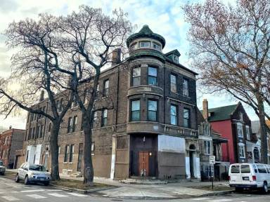 Main picture of 2358 S Saint Louis Ave