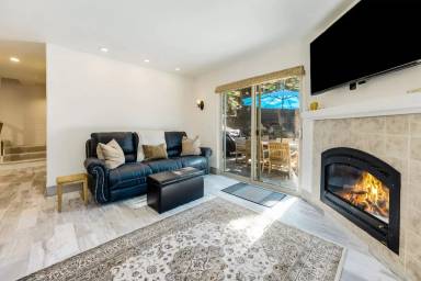 Main picture of 375 Ellis Rd
