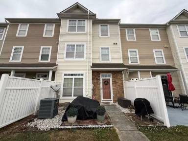 Main picture of 351 Gilman Ln