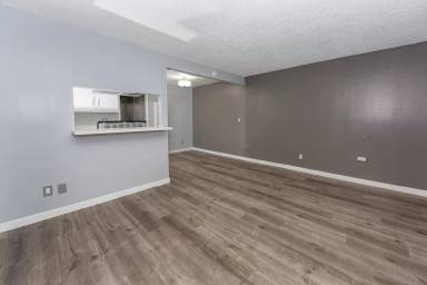 Main picture of 2455 Pasadena Ave