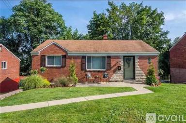 Main picture of 719 Rose Ln