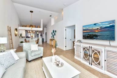 Main picture of 1941 Cascades Dr