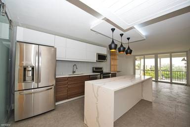 Main picture of 7 Royal Palm Way