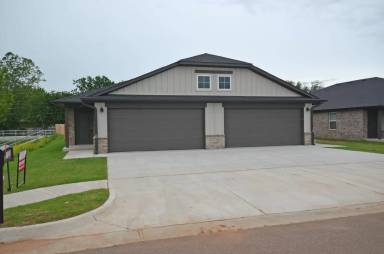 Main picture of Chisholm Creek Village