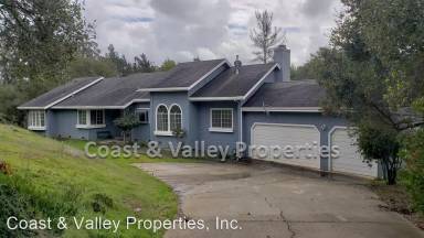Main picture of 390 Crazy Horse Canyon Rd