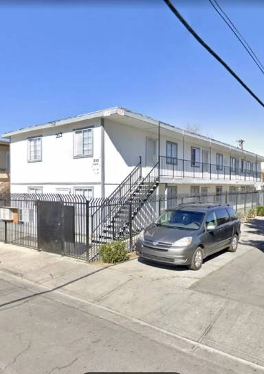 Main picture of 212 W Philadelphia Ave