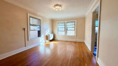 Main picture of 201 W Olympic Pl