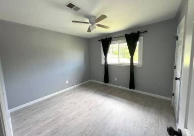 Main picture of 187 Holliman St