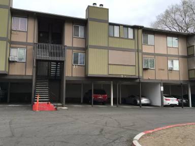 Main picture of 2095 Highview Ct