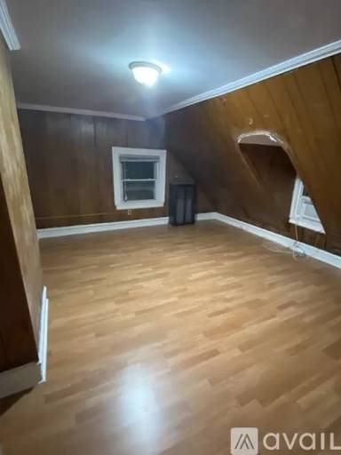 Main picture of 121 N 14th St