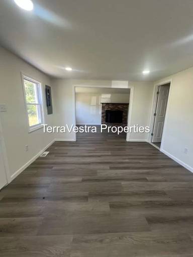 Main picture of 107 Lincoln Rd