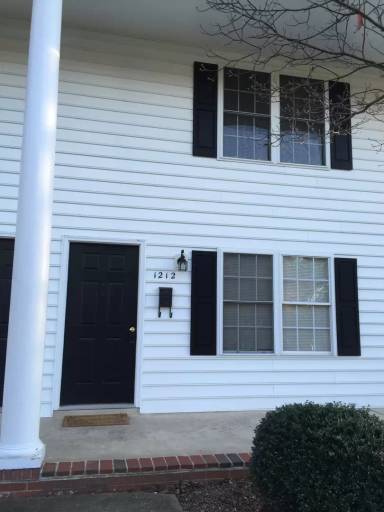Main picture of 1212 William St