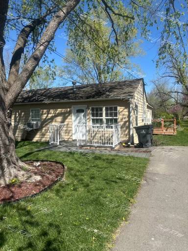 Main picture of 502 E Johnston St