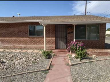 Main picture of 1155 N Santa Rosa Ave