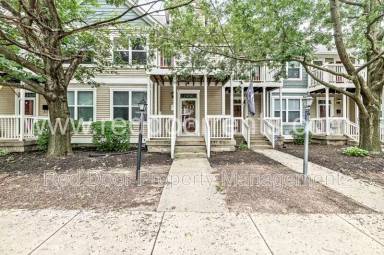 Main picture of 2406 N Delaware St