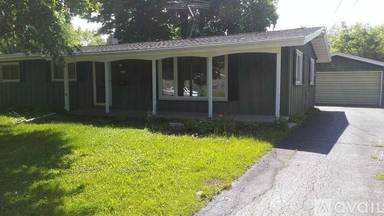 Main picture of 1919 Plymouth St