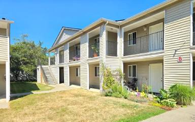 Main picture of 4505 100th St NE