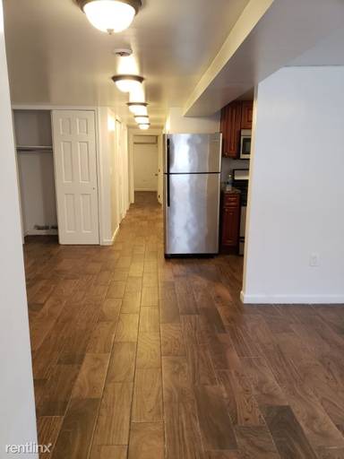 Main picture of 1622 Van Buren St