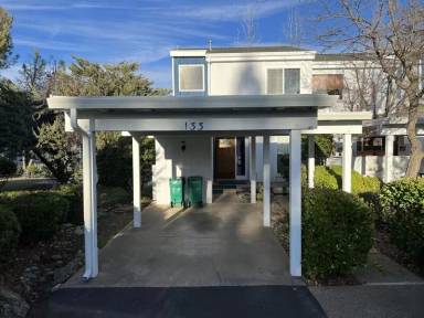 Main picture of 135 Rockwood Dr