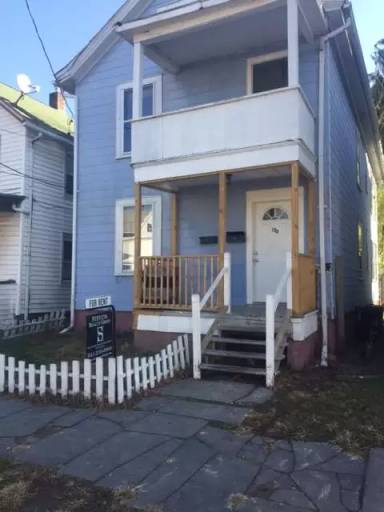 Main picture of 168 Downs St