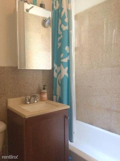 Main picture of 341 West 45th St