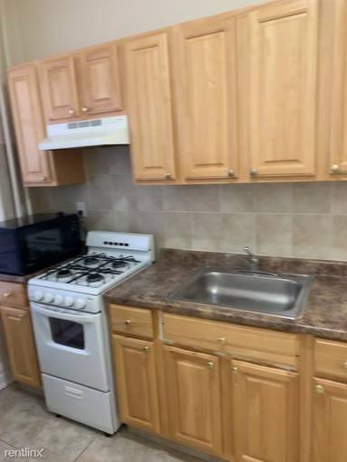 Main picture of 184 Broadway