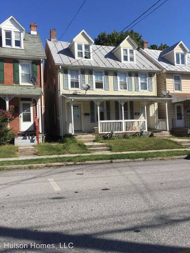 Main picture of 238 E Middle St