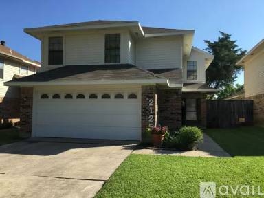 Main picture of 2125 Stradivarius Ln