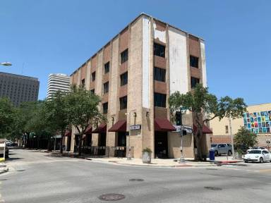 Main picture of 402 Peoples St