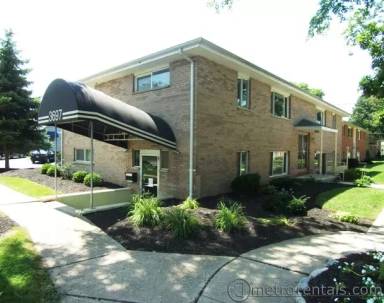 Main picture of 3671 Broadway
