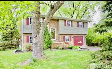 Main picture of 1 Delbrook Ct