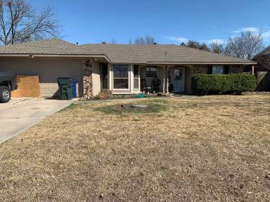 Main picture of 120 Freese Dr