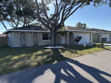 Main picture of 10337 113th St