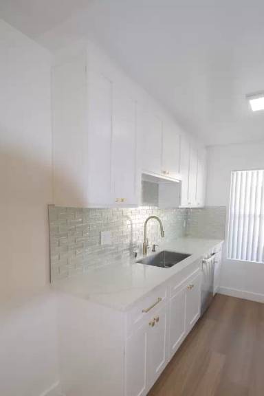 Main picture of 5457 Laurel Canyon Blvd