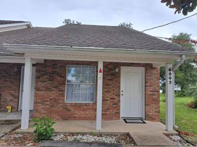 Main picture of 6041 E Highway 98