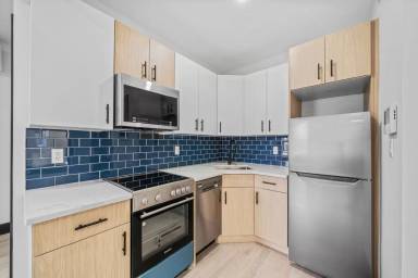 Main picture of 2501 Hughes Ave