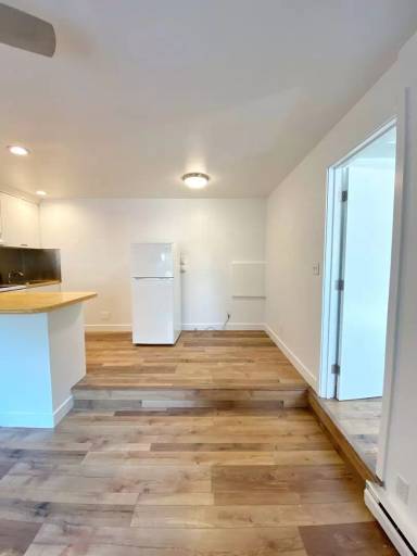 Main picture of 215 W Pueblo St